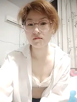 Snapshot of gaoyan880526 chatting on June 2, 2:30 pm gaoyan880526 online show from June 2, 2:30 pm
