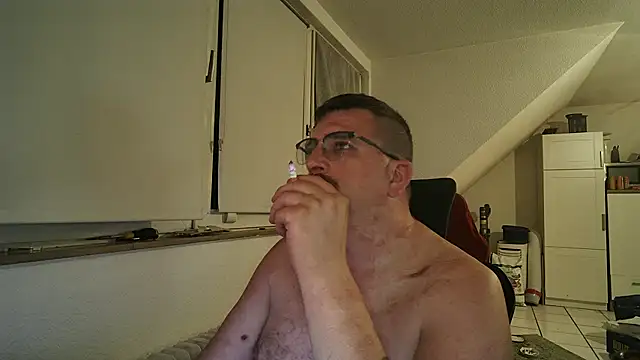 Snapshot of Redtaiger chatting on May 30, 10:29 pm Redtaiger online show from May 30, 10:29 pm