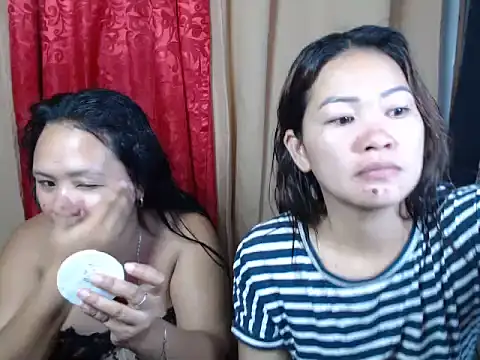 urpretty hotmama online show from July 4, 9:04 am