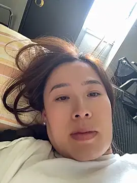 Snapshot of saozi666 chatting on June 9, 8:37 am saozi666 online show from June 9, 8:37 am