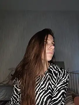 Eileenmurrr online show from June 24, 4:00 am