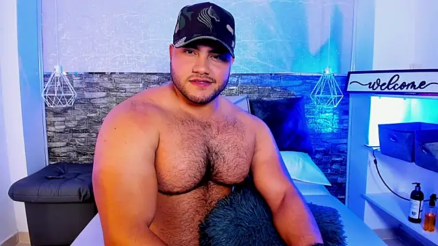 Snapshot of apolorusso chatting on July 24, 6:11 am apolorusso online show from July 24, 6:11 am