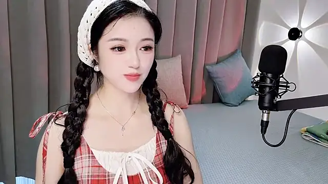 Momo-Wow online show from June 19, 6:51 am