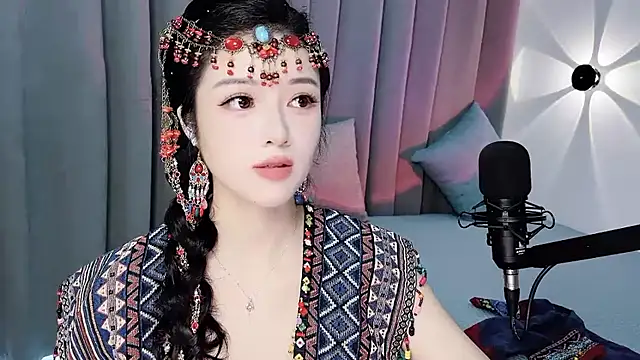 Momo-Wow online show from July 5, 6:20 am