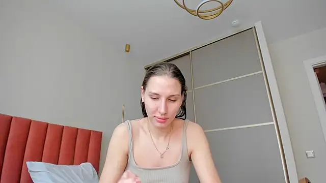 Snapshot of SofiClimbing chatting on March 5, 5:29 am SofiClimbing online show from March 5, 5:29 am