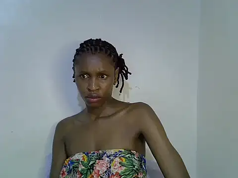 Snapshot of velvet_luxe chatting on June 2, 6:43 pm velvet luxe online show from June 2, 6:43 pm