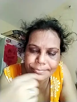 Snapshot of chatterjeesayani567 chatting on June 5, 7:03 am chatterjeesayani567 online show from June 5, 7:03 am