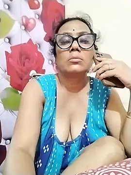 Snapshot of chatterjeesayani567 chatting on June 7, 2:10 pm chatterjeesayani567 online show from June 7, 2:10 pm