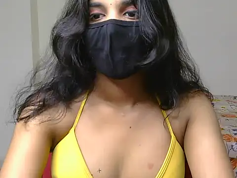 Snapshot of hii-tanisa chatting on June 28, 5:13 am hii-tanisa online show from June 28, 5:13 am