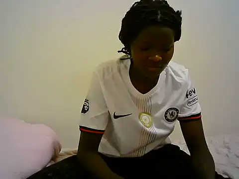 Snapshot of BerryJulie chatting on June 10, 7:51 am BerryJulie online show from June 10, 7:51 am