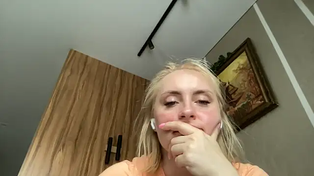 RitaVinyl online show from June 2, 8:49 am