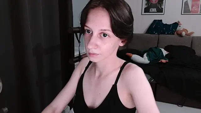 Snapshot of secrettt_poison chatting on July 28, 4:39 pm secrettt poison online show from July 28, 4:39 pm