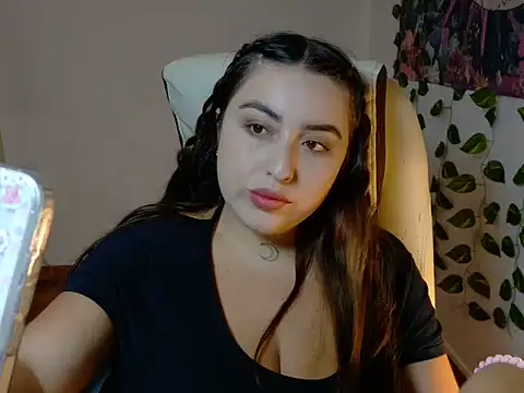 Snapshot of Whitebadangel chatting on July 8, 9:30 pm Whitebadangel online show from July 8, 9:30 pm
