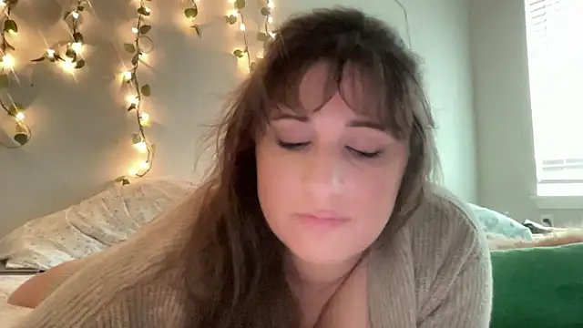 maddiliz online show from November 25, 5:24 pm