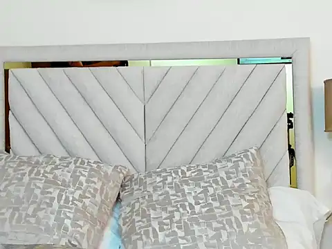 Snapshot of LaylaFerrer chatting on June 8, 1:28 am LaylaFerrer online show from June 8, 1:28 am
