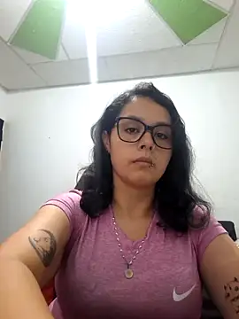 Snapshot of Miss_kittyX chatting on June 18, 11:31 pm Miss kittyX online show from June 18, 11:31 pm