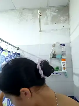 Snapshot of Miss_kittyX chatting on June 26, 11:09 pm Miss kittyX online show from June 26, 11:09 pm