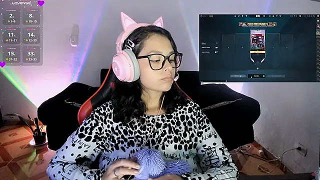 Snapshot of Miss_kittyX chatting on July 10, 1:32 am Miss kittyX online show from July 10, 1:32 am