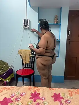 Snapshot of dirty_sexcouple chatting on July 1, 4:40 pm dirty sexcouple online show from July 1, 4:40 pm