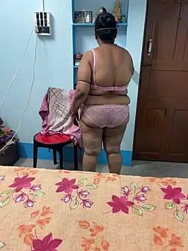 Snapshot of dirty_sexcouple chatting on July 18, 4:55 pm dirty sexcouple online show from July 18, 4:55 pm