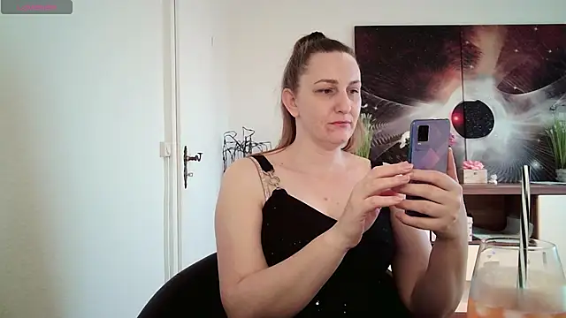 Yevgeshka-Milashka online show from March 8, 4:28 pm