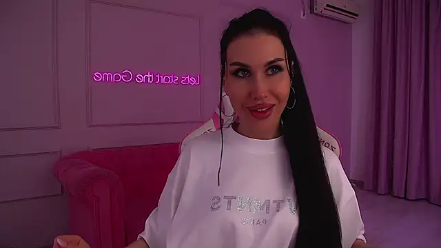 KaylaMous online show from July 18, 6:23 pm