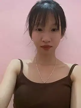 Snapshot of Abi_girl12 chatting on July 17, 5:40 pm Abi girl12 online show from July 17, 5:40 pm