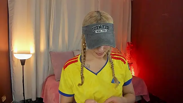sensual fer online show from June 27, 6:57 pm