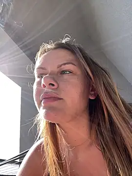 MonoGirl online show from June 26, 7:35 am