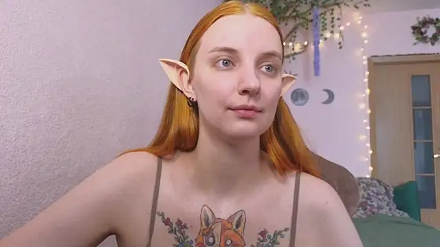 Snapshot of Elfie_Agatha chatting on June 24, 8:57 am Elfie Agatha online show from June 24, 8:57 am
