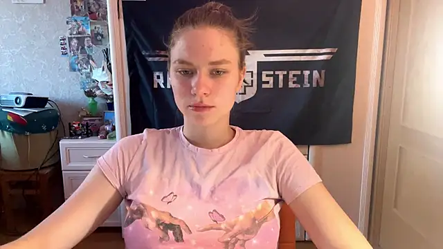 Snapshot of Codi_Rostersy chatting on July 19, 5:27 pm Codi Rostersy online show from July 19, 5:27 pm