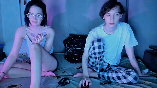 Perfect CoupleXX online show from July 12, 6:21 pm