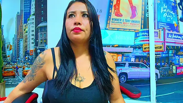 ClovyZenvy online show from June 24, 11:20 am