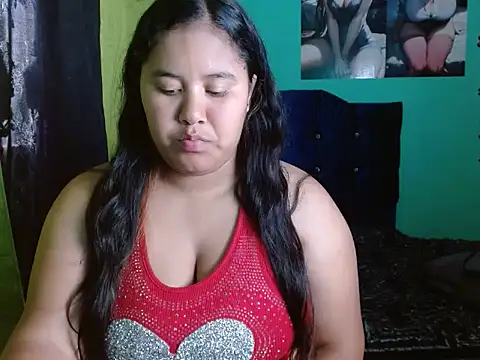 Rosa ebony online show from June 3, 2:33 pm
