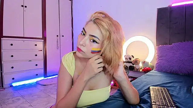 NatalieSterling online show from July 7, 4:44 pm