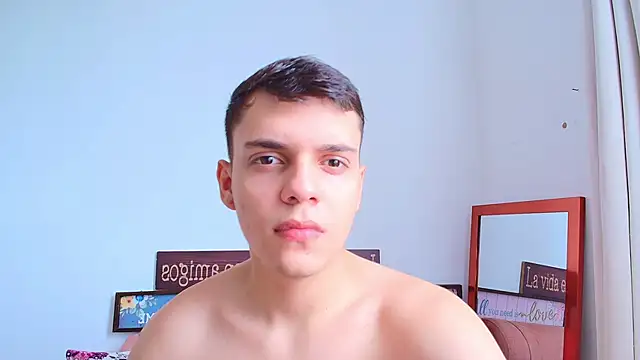 Snapshot of james_carter1 chatting on July 1, 2:40 pm james carter1 online show from July 1, 2:40 pm