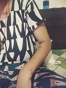 Snapshot of Anna_gougeous chatting on June 6, 1:32 am Anna gougeous online show from June 6, 1:32 am