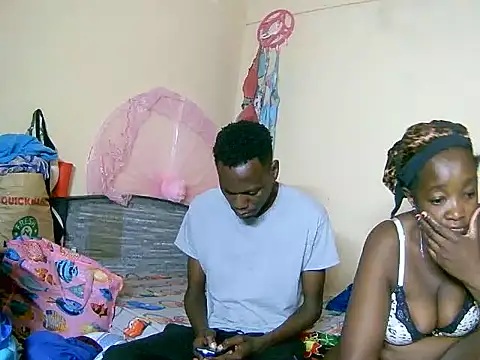 Snapshot of biglongrod12 chatting on July 6, 5:15 am biglongrod12 online show from July 6, 5:15 am