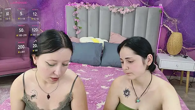Snapshot of RuthHalll chatting on July 17, 10:00 am RuthHalll online show from July 17, 10:00 am