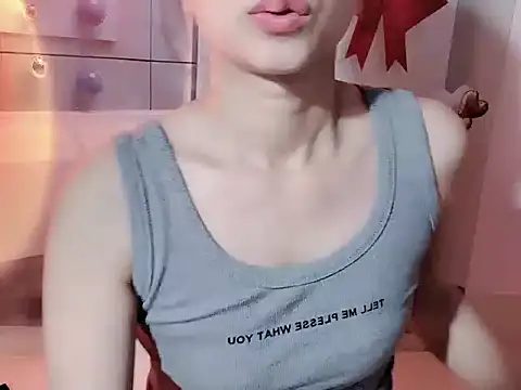 -Lylyn- online show from June 10, 6:12 am