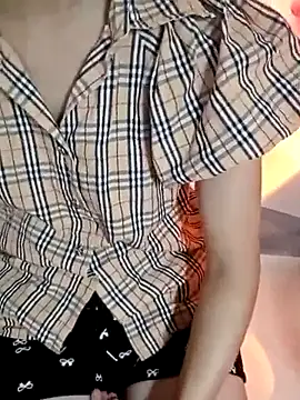 -Lylyn- online show from August 4, 4:04 am