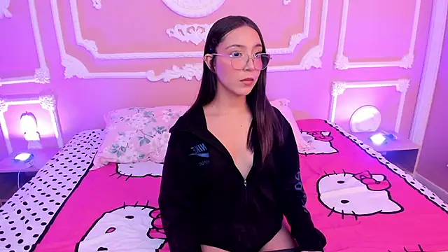 NinaSinclair online show from June 8, 11:21 am