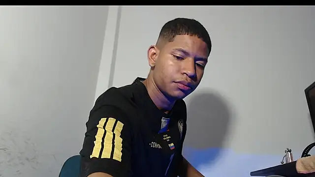 Snapshot of J_erick chatting on June 28, 12:33 pm J erick online show from June 28, 12:33 pm