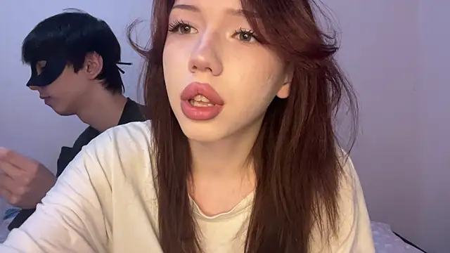 Snapshot of moonlure chatting on July 30, 9:36 pm moonlure online show from July 30, 9:36 pm