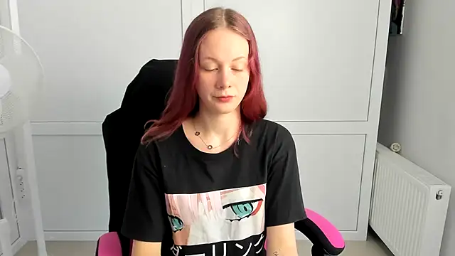 Snapshot of Skylar_spring chatting on July 9, 6:06 am Skylar spring online show from July 9, 6:06 am