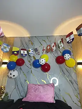 Snapshot of Tinakitten chatting on June 28, 12:22 pm Tinakitten online show from June 28, 12:22 pm