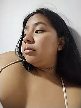 Snapshot of Amber_Herrera chatting on June 23, 12:41 am Amber Herrera online show from June 23, 12:41 am