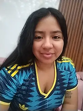 Snapshot of Amber_Herrera chatting on June 27, 12:33 pm Amber Herrera online show from June 27, 12:33 pm