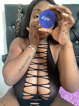 Snapshot of Zaarahott chatting on July 14, 6:46 pm Zaarahott online show from July 14, 6:46 pm