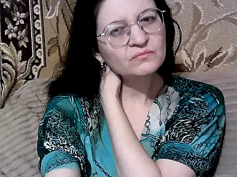 Snapshot of Dear_Annet chatting on June 18, 8:02 pm Dear Annet online show from June 18, 8:02 pm
